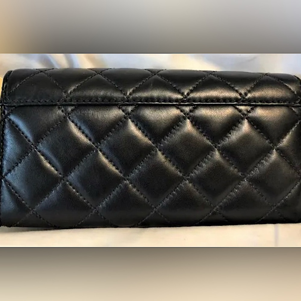 Michael Kors Astrid Quilted Black Leather Turn-Lock Carryall Wallet Clutch - Picture 3 of 13